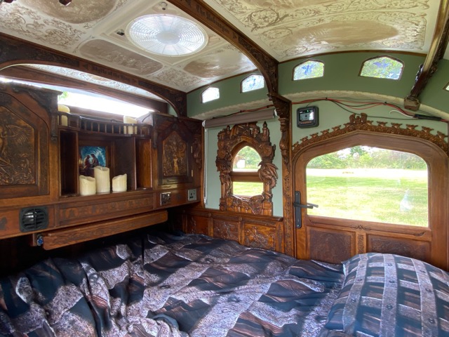 Interior 2.jpeg